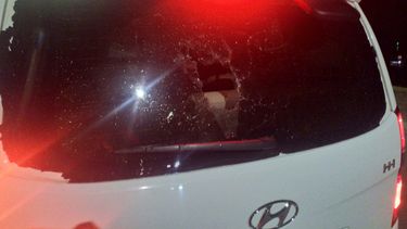 Manifestantes rompieron camioneta de Robert Silva en el Cerro