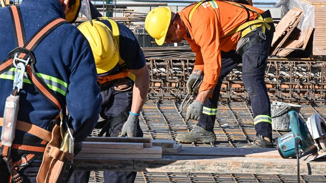 Trabajadores migrantes cotizantes a BPS son más del doble que en 2017; argentinos y cubanos encabezan la lista