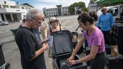 Entregaron contenedores intradomiciliarios y composteras a 2.281 viviendas en Carrasco