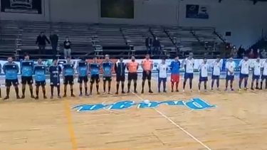 Jugadores de fútbol sala homenajearon a joven asesinado en accesos