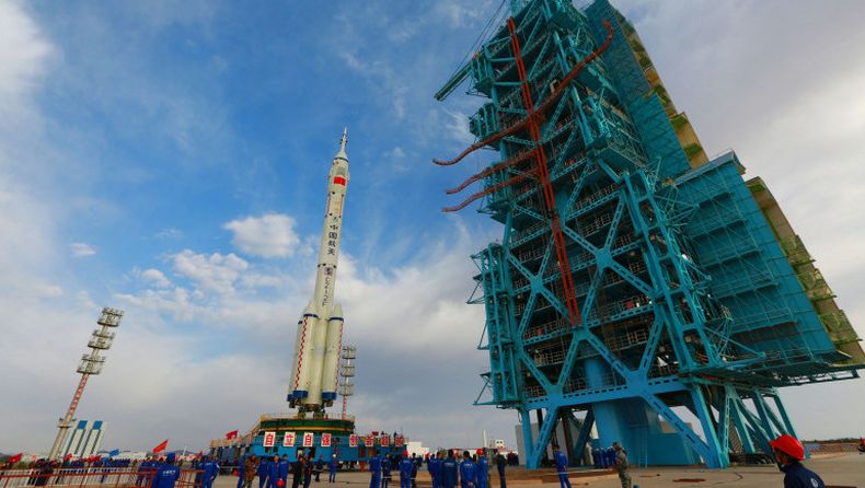 China lanzará el sábado su misión espacial tripulada más larga