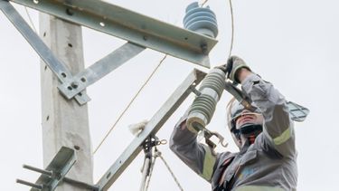 Apagón masivo afectó a varios barrios de la capital: ¿Qué pasó?