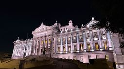 Polémica en el Palacio Legislativo por inspección del MSP en busca de personas que fuman