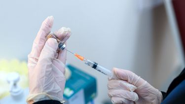 El 60 % del personal de salud se vacunaría contra el COVID-19