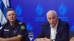 Más de 2.000.000 de dólares en droga incautada, armas y vehículos: Una operación muy importante, dijo Negro