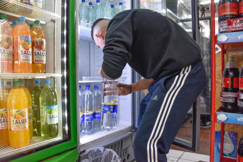 Bebidas fue la única categoría que aumentó ventas en 2023.