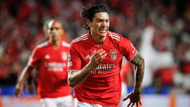 Darwin Núñez prueba su teoría de la evolución en el Benfica-Bayern
