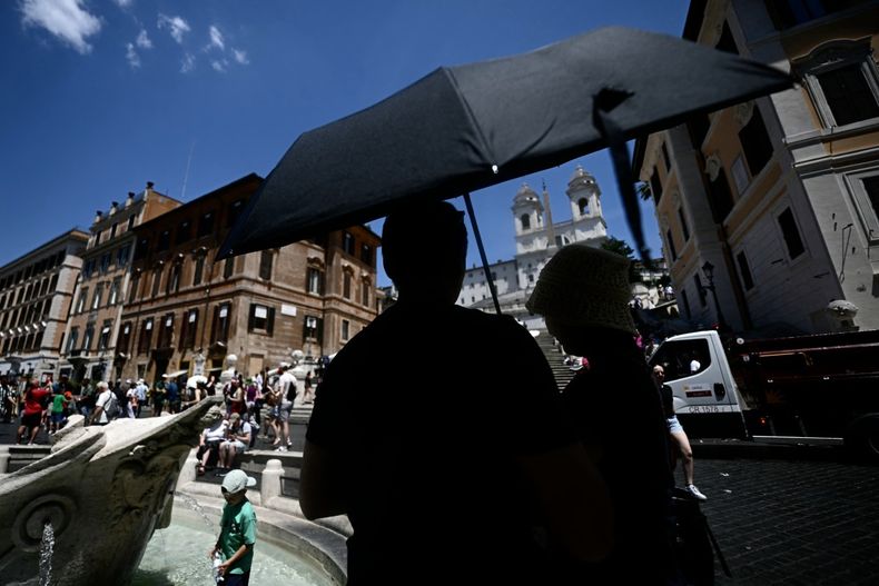 Italia declara alerta roja por ola de calor en Roma y otras cuatro ciudades