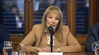 Negativa de partidos de oposición a participar de Congreso de Educación es grave error, dijo Carolina Cosse