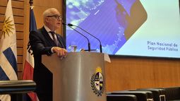 Negro encabezó Encuentros por Seguridad: Estamos cambiando la rueda con el auto en movimiento