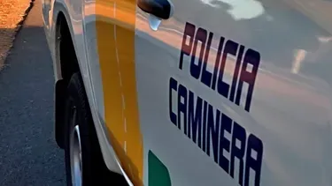Un camión blindado chocó contra un cartel publicitario en la Intebalnearia y un hombre resultó herido Un camión blindado chocó contra un cartel publicitario en la Intebalnearia y un hombre resultó herido