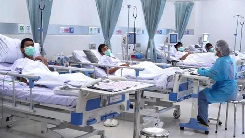 Las primeras imágenes de los chicos tailandeses en el hospital
