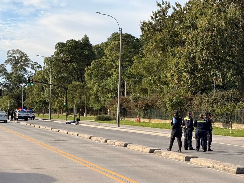 Un hombre de 56 años falleció en Garzón y Millán, le habría dado un infarto mientras iba en bicicleta