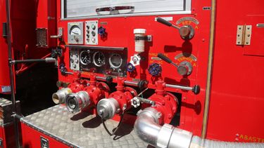 Bomberos rescataron a un hombre de un incendio