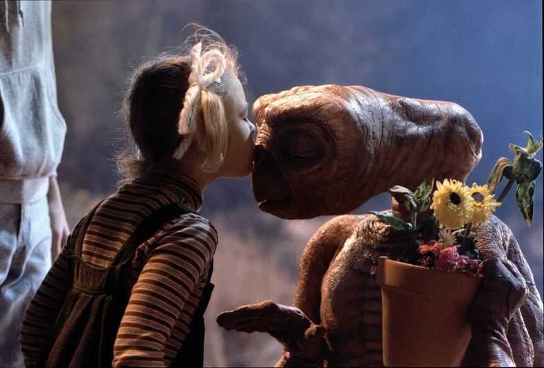E.T., el extraterrestre cumple 40 años y sigue enterneciendo
