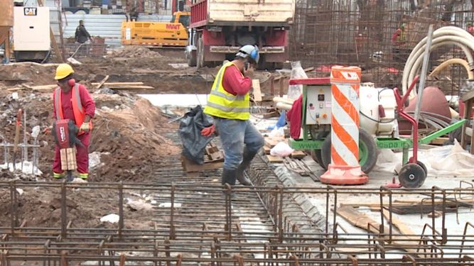 Empresarios no ven conveniente una reducción de la jornada laboral en general