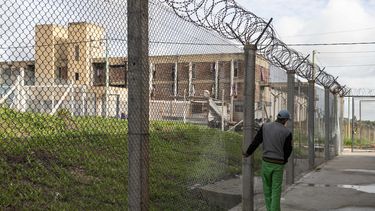 Asesinaron a un recluso de 25 años en la Unidad N° 4 del INR