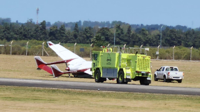 Avioneta tuvo que realizar aterrizaje forzoso en Melilla.