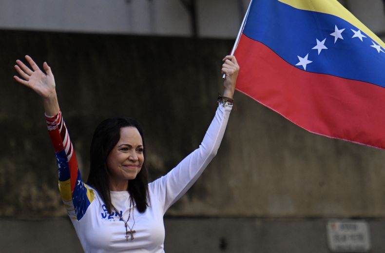 María Corina Machado llegó a Oslo tras una operación de extracción desde Venezuela