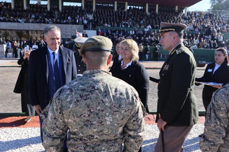 Ejército celebró su 215° aniversario con presencia de Orsi y mensaje del comandante sobre críticas a la fuerza