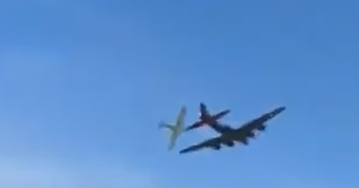 Seis muertos en choque de aviones de Segunda Guerra Mundial