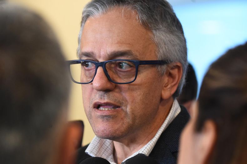 Rodrigo Arim dijo que "las AFAP van a seguir existiendo" y que se busca mejorar pilar de ahorro individual
