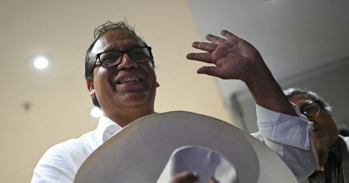 Abren juicio en Perú al candidato presidencial Roberto Sánchez, a pocas horas de la segunda vuelta electoral