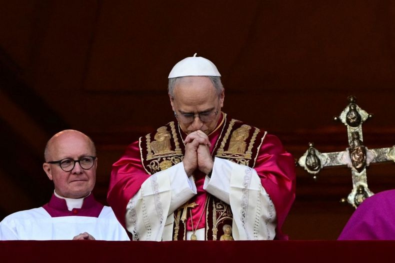 León XIV hizo un llamado a la paz de los pueblos, dijo que Dios ama a todos sin condiciones y habló en español