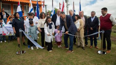 Inauguraron energía eléctrica en San Benito y Yamandú Orsi destacó el papel de UTE