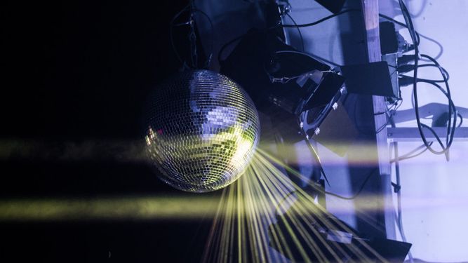 IM aprobó más de 70 fiestas para la Noche de la Nostalgia