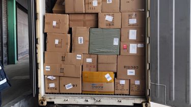 Aduana incautó más de 39.000 perfumes falsificados que llegaron desde China