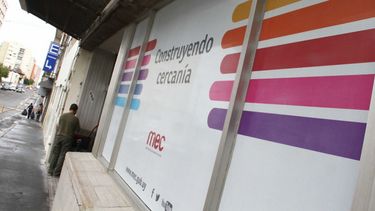 MEC busca administrativos y ofrece sueldos de hasta $72.416.