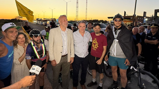 Legnani desafió a Orsi y Bergara a pedalear desde Ciudad Vieja a El Pinar y el presidente puso una condición