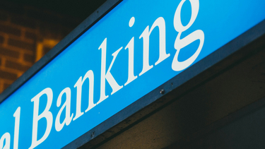 Los bancos privados cambiarán su horario en diciembre para alinearse con las prácticas internacionales