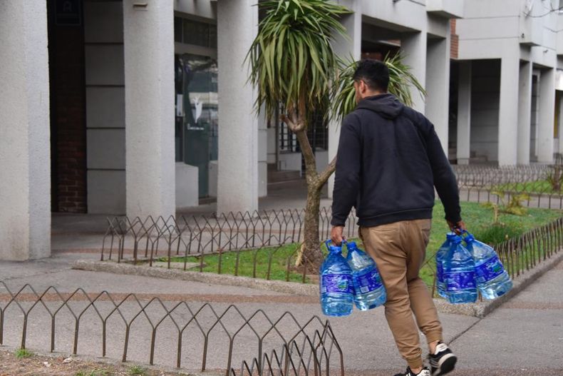 Venta de agua embotellada se triplicó en junio respecto a 2022.