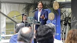 Luis Lacalle Pou inauguró la ampliación de una sala destinada al cuidado de recién nacidos | Presidencia