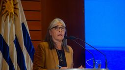 Lucía Etcheverry abogó por política pública que piense el desarrollo del ferrocarril para el futuro del país