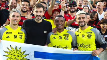 Guillermo Varela, Matías Viña, Nicolás de La Cruz y Giorgian De Arrascaeta, los uruguayos del Flamengo 2024.