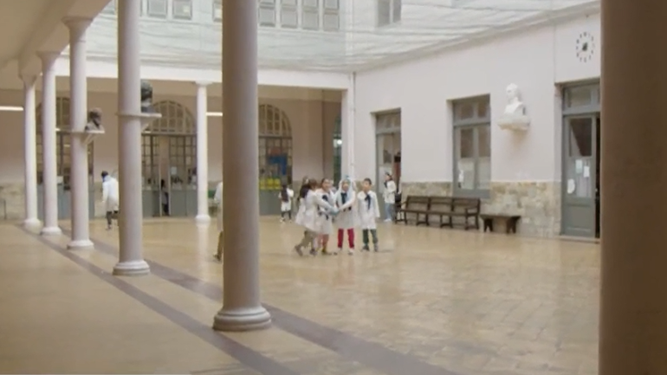 Proyecto de ley propone formar a docentes en educación emocional