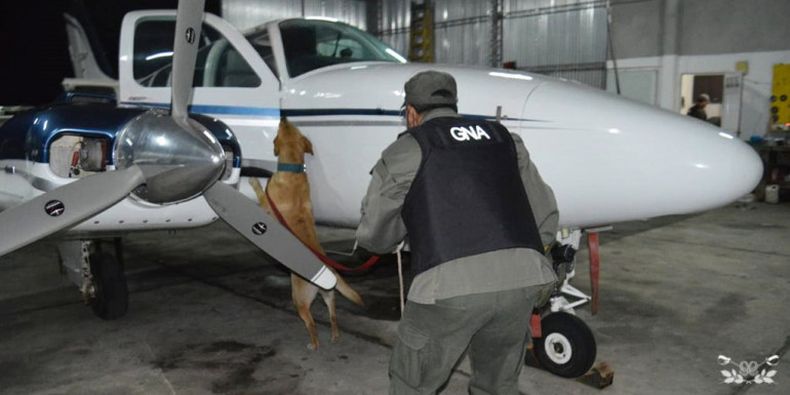 Capturaron a la narco-avioneta que ingresó 409 kilos de droga a Uruguay