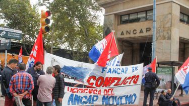 Gremio de Ancap definió paro de 24 horas para el martes