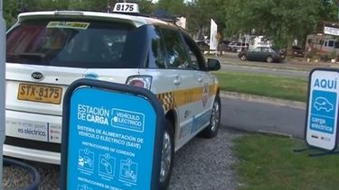 Firmaron convenio para aumentar puntos de carga de autos eléctricos