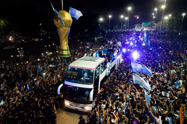 Los campeones del mundo llegaron a Argentina.