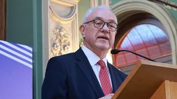 Mario Lubetkin: Uruguay puede ser actor de paz para ayudar a reducir los niveles de tensión en el mundo