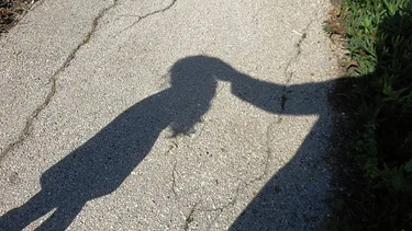 La violencia vicaria en Uruguay afecta a más de 300.000 niños