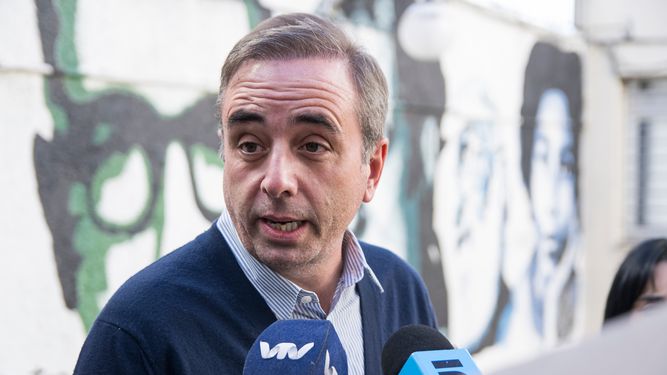 Diputado nacionalista acusó al Gobierno de mentir de una manera vergonzante al decir que no subirían impuestos