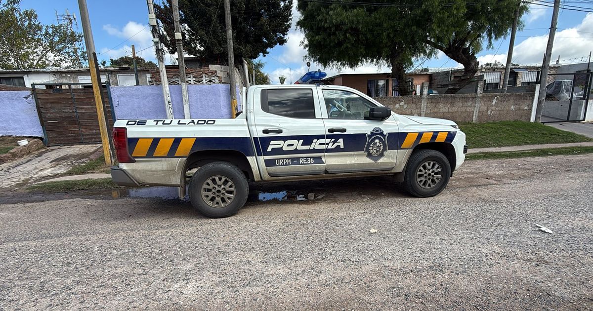 Asesinaron a un joven en Lezica: dos personas entraron a su casa y le efectuaron más de diez disparos