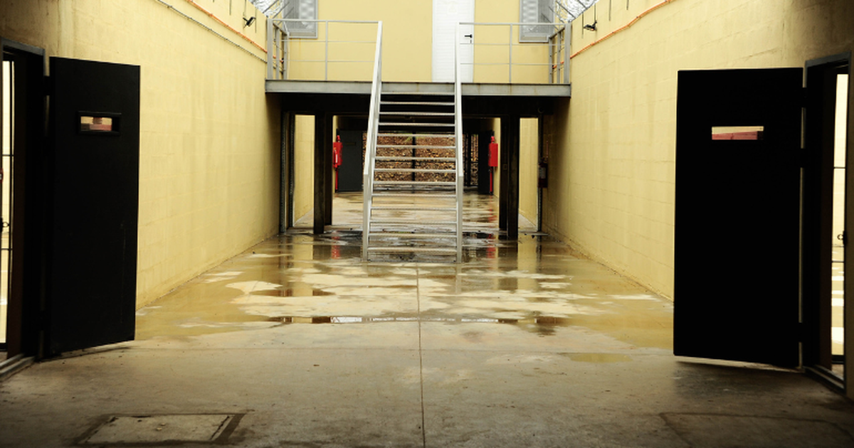 Se fugaron dos reclusos de la Unidad 21 de Artigas: uno fue recapturado y otro sigue prófugo