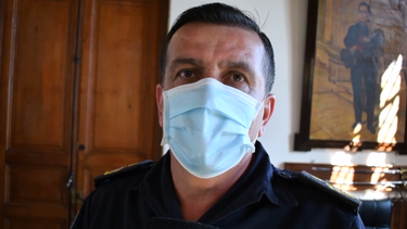 Policías manipulaban un arma alcoholizados e hirieron a un efectivo