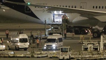 Con banderas de Uruguay los funcionarios recibieron las vacunas